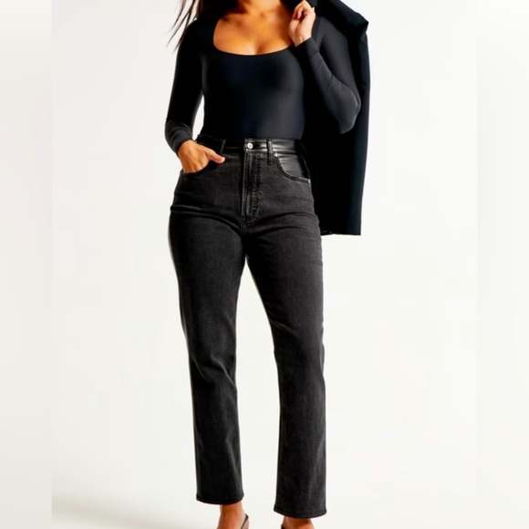 Abercrombie & Fitch The Ankle Straight Ultra High Rise, Love Curve Jeans - Picture 1 of 14